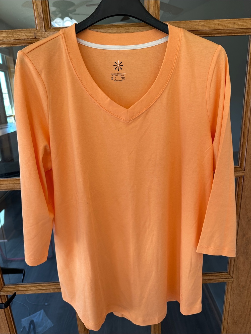 Isaac Mizrahi Peach-Orange V-Neck Long Sleeve Tee